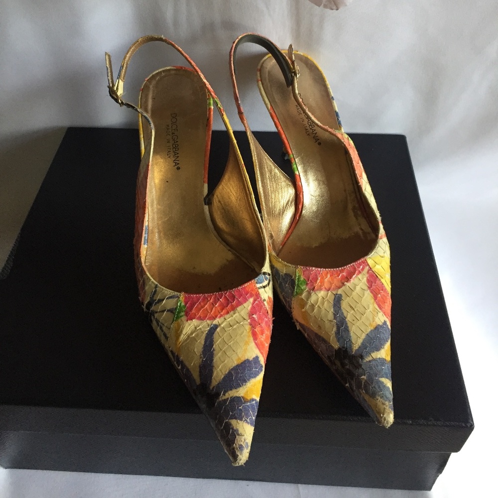 Dolce & Gabbana Size 39